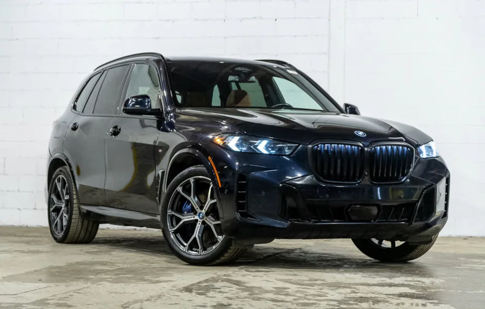 BMW X5 2024 — фото 1, купить с доставкой в Москву