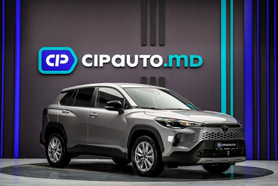 Toyota CorollaCross 2025 — фото 1, купить с доставкой в Москву