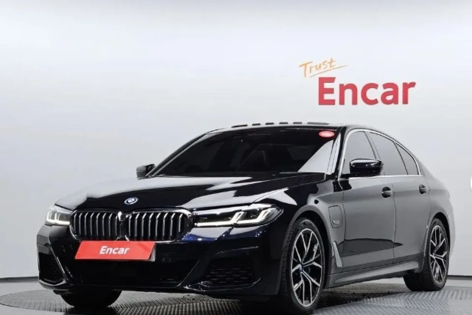 Kia Carnival 2022 — фото 1, купить с доставкой в Москву