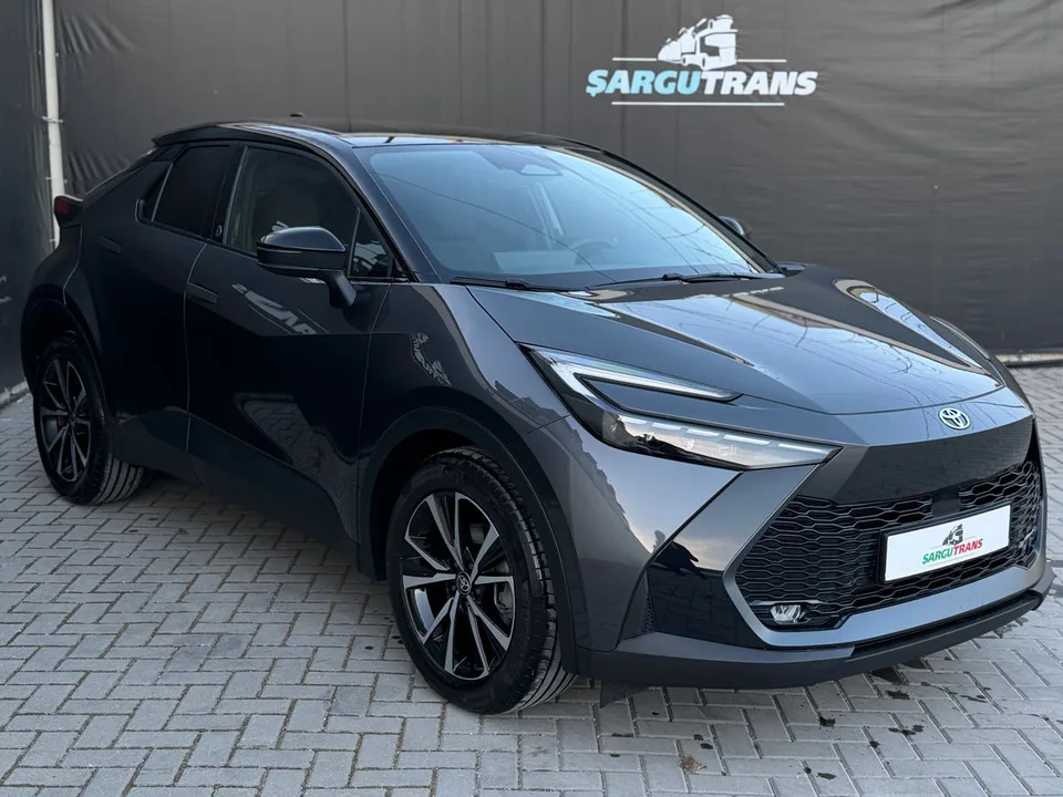 Toyota C-HR 2024 — фото 1, купить с доставкой в Москву