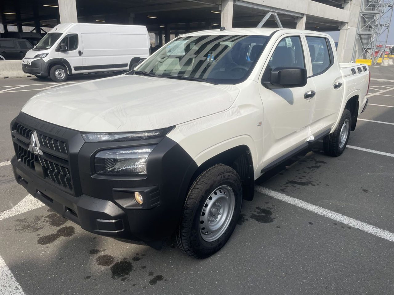 Mitsubishi L200 2025