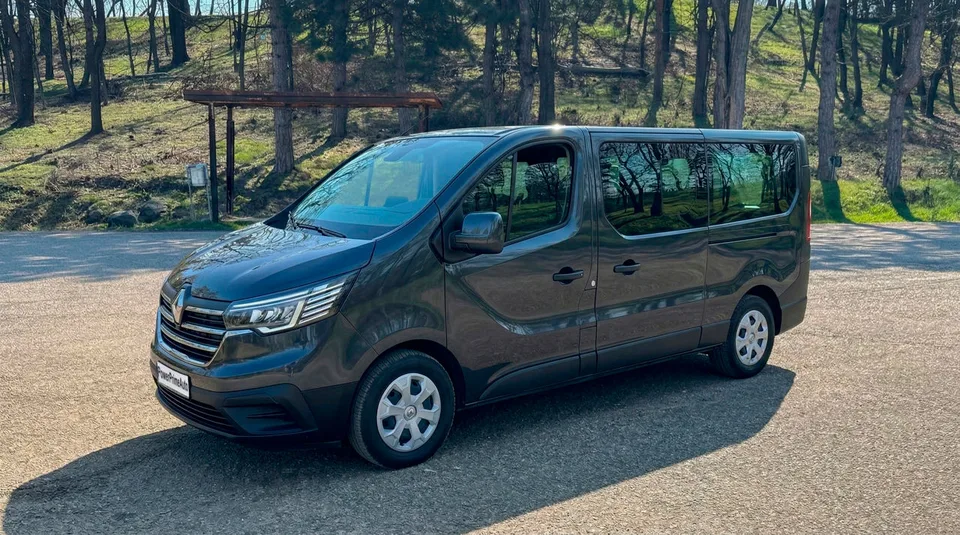 Renault Trafic 2024 — фото 1, купить с доставкой в Москву