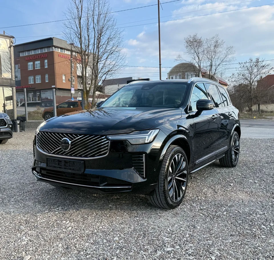 Volvo XC90 2025 — фото 1, купить с доставкой в Москву