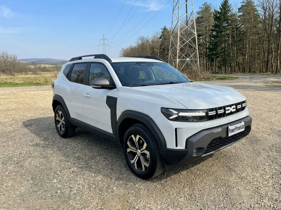 Dacia Duster 2025 — фото 1, купить с доставкой в Москву