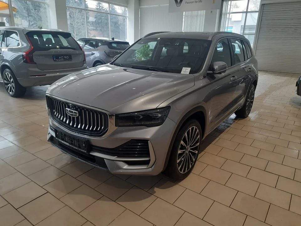 Geely Monjaro 2025 — фото 1, купить с доставкой в Москву