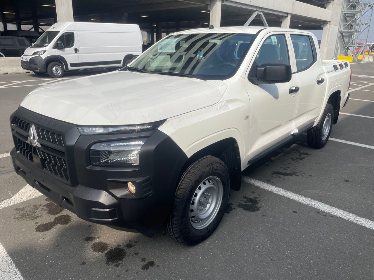 Mitsubishi L200 2025