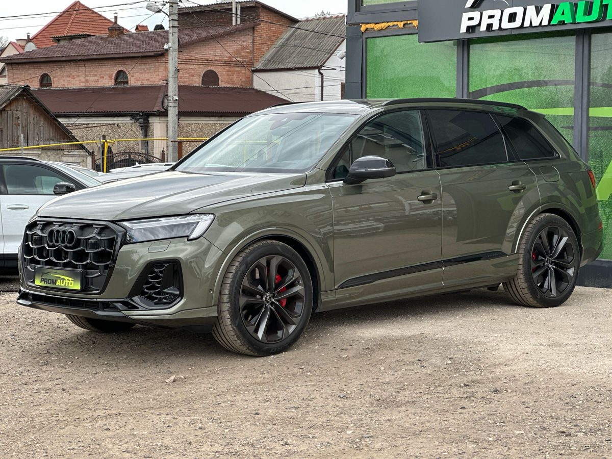 Audi Q7 e-tron 2025