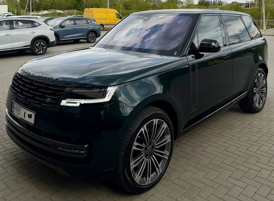 Land Rover Range Rover 2023 — фото 1, купить с доставкой в Москву