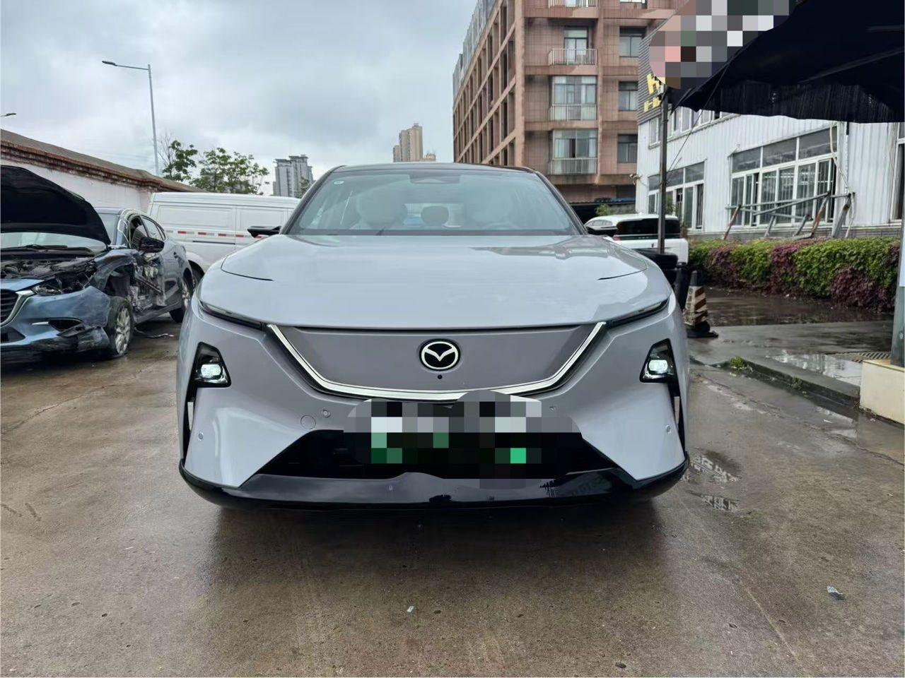 Mazda EZ-60 2025
