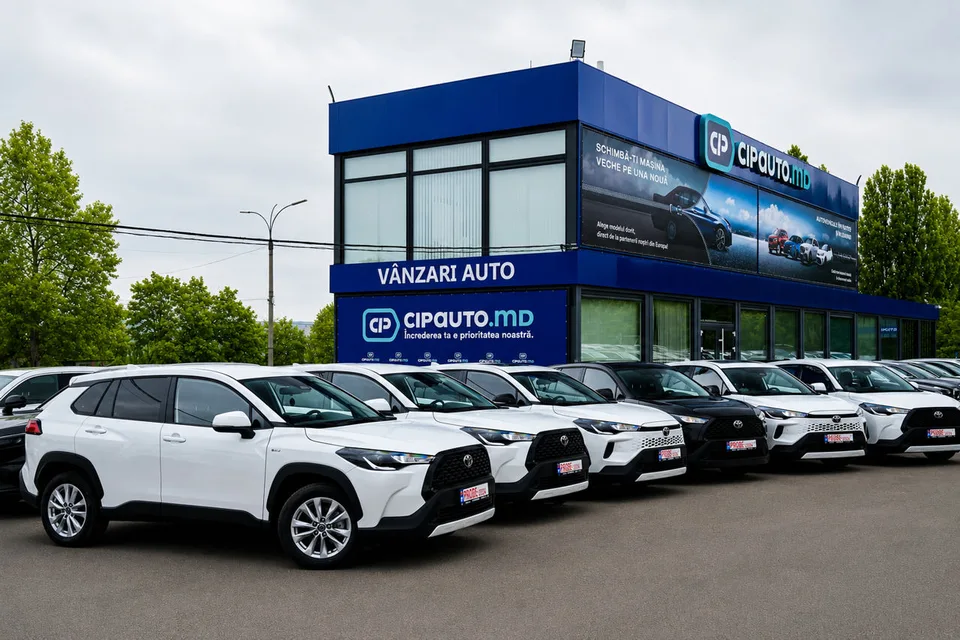 Toyota CorollaCross 2025 — фото 1, купить с доставкой в Москву