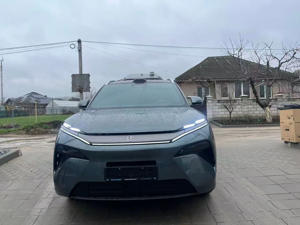 BYD Tang 2025 — фото 1, купить с доставкой в Москву