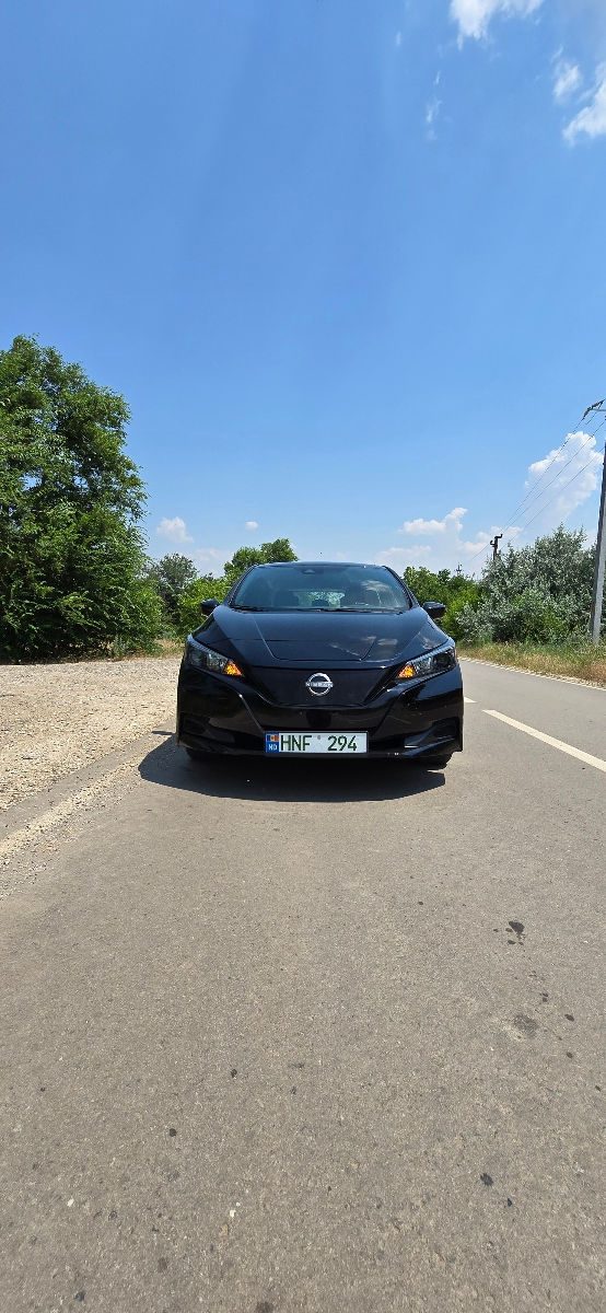 Nissan Leaf 2025