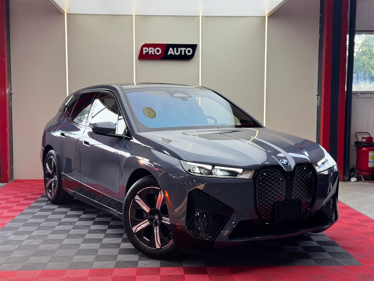BMW iX 2022