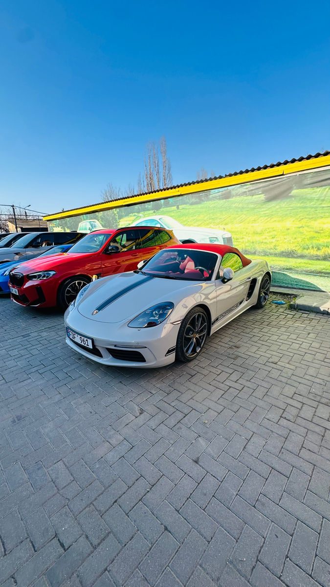 Porsche Boxster 2025
