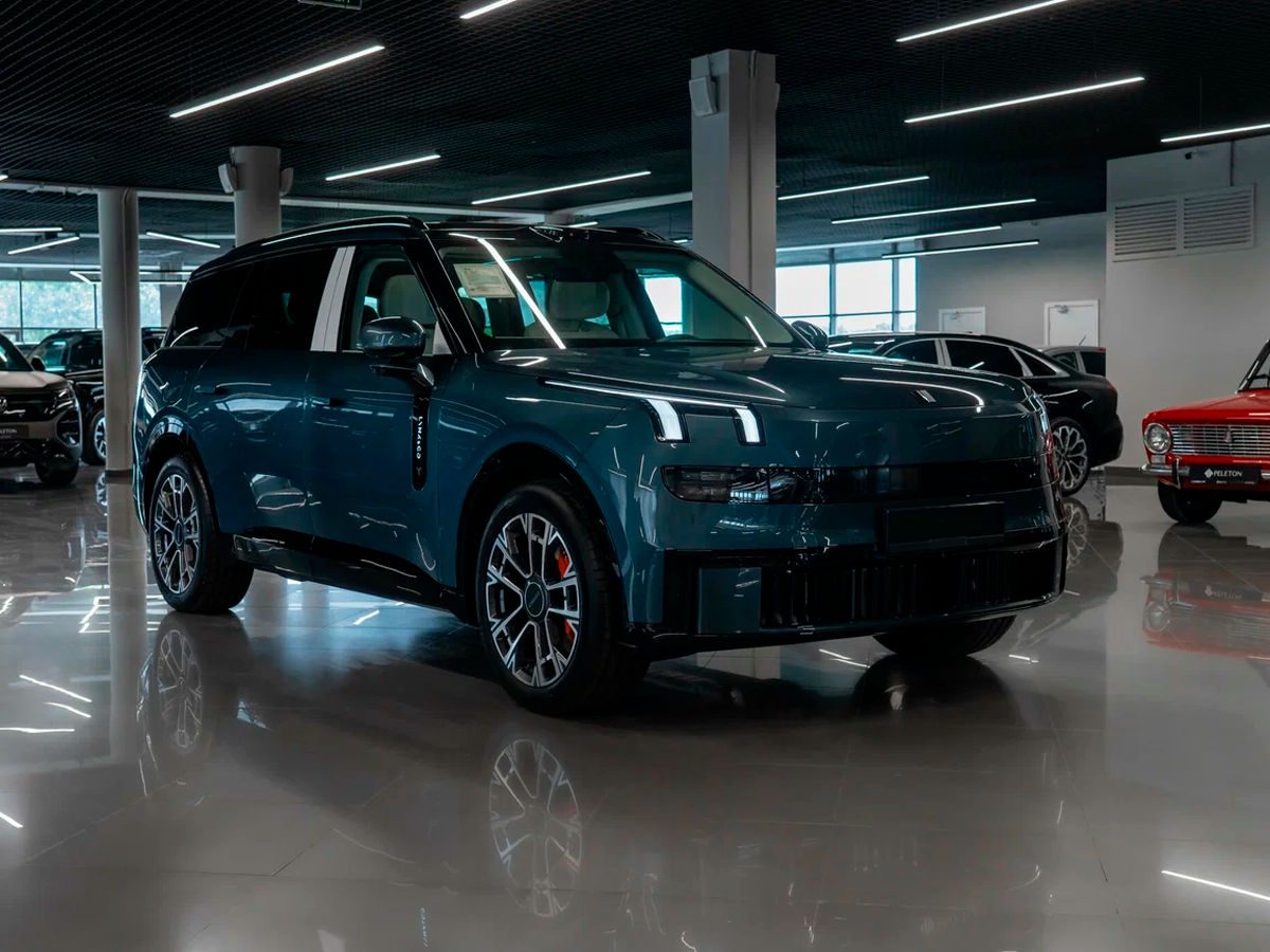 Lynk & Co 900 2026