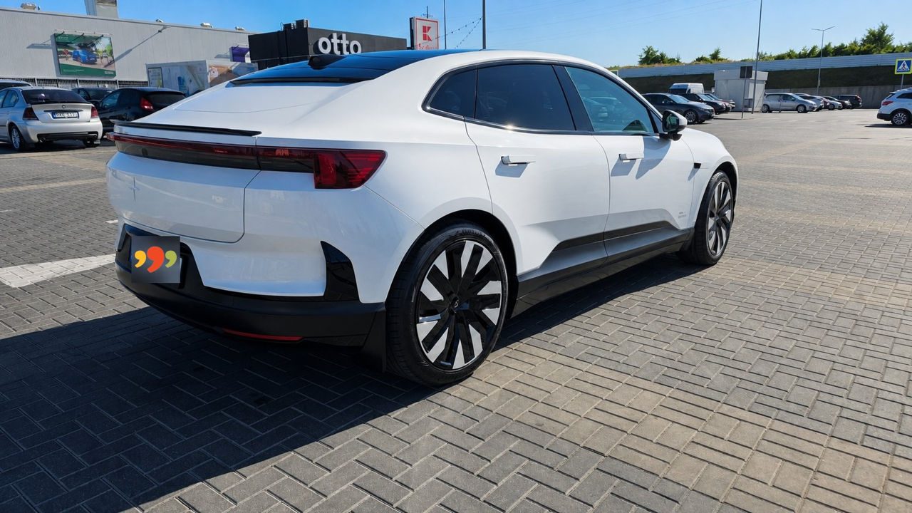Polestar 4 2024
