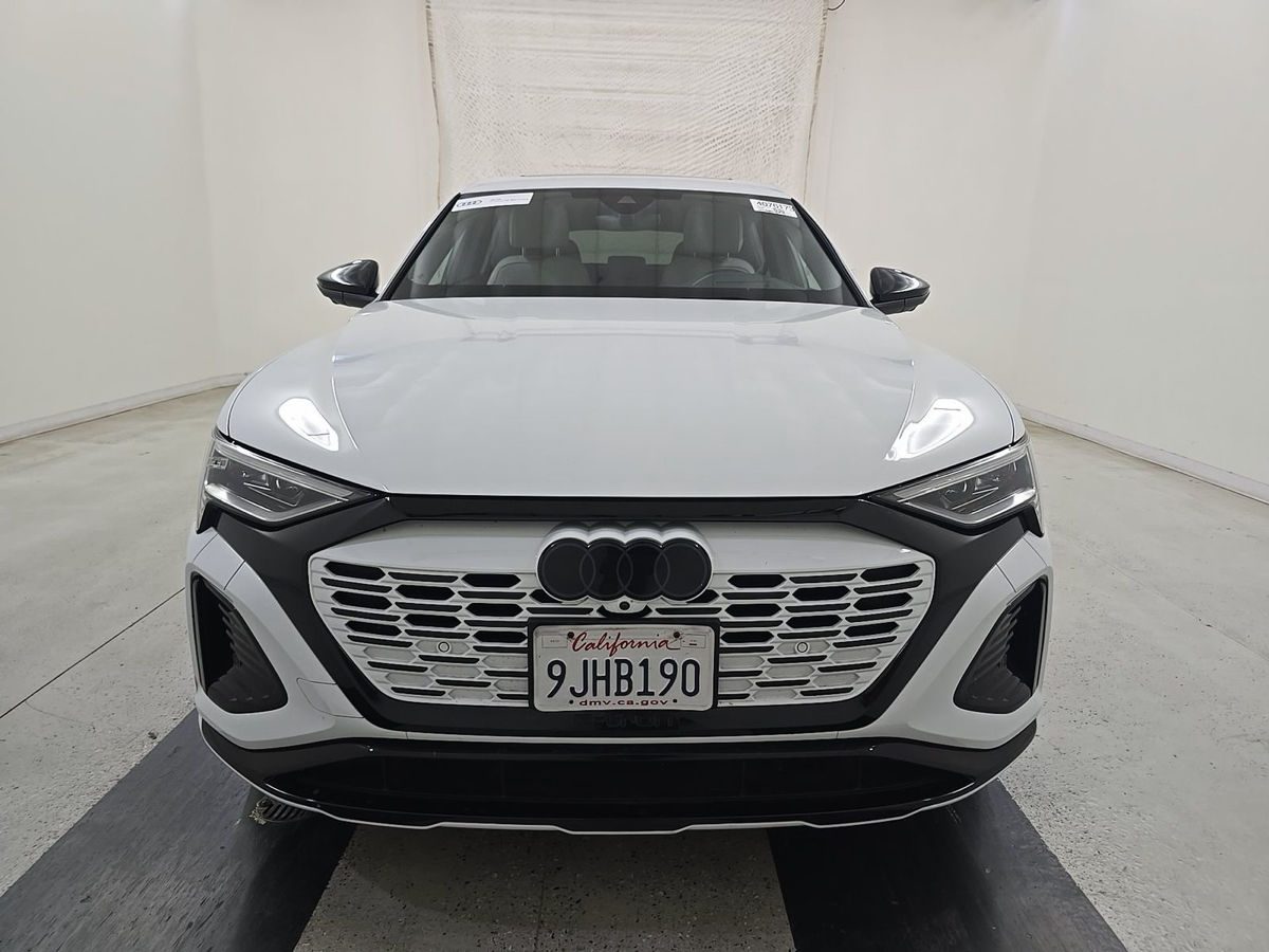 Audi Q8 2023