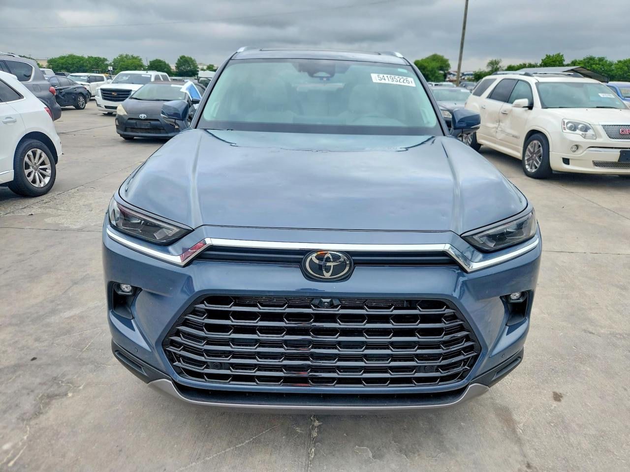 Toyota Grand Highlander 2026