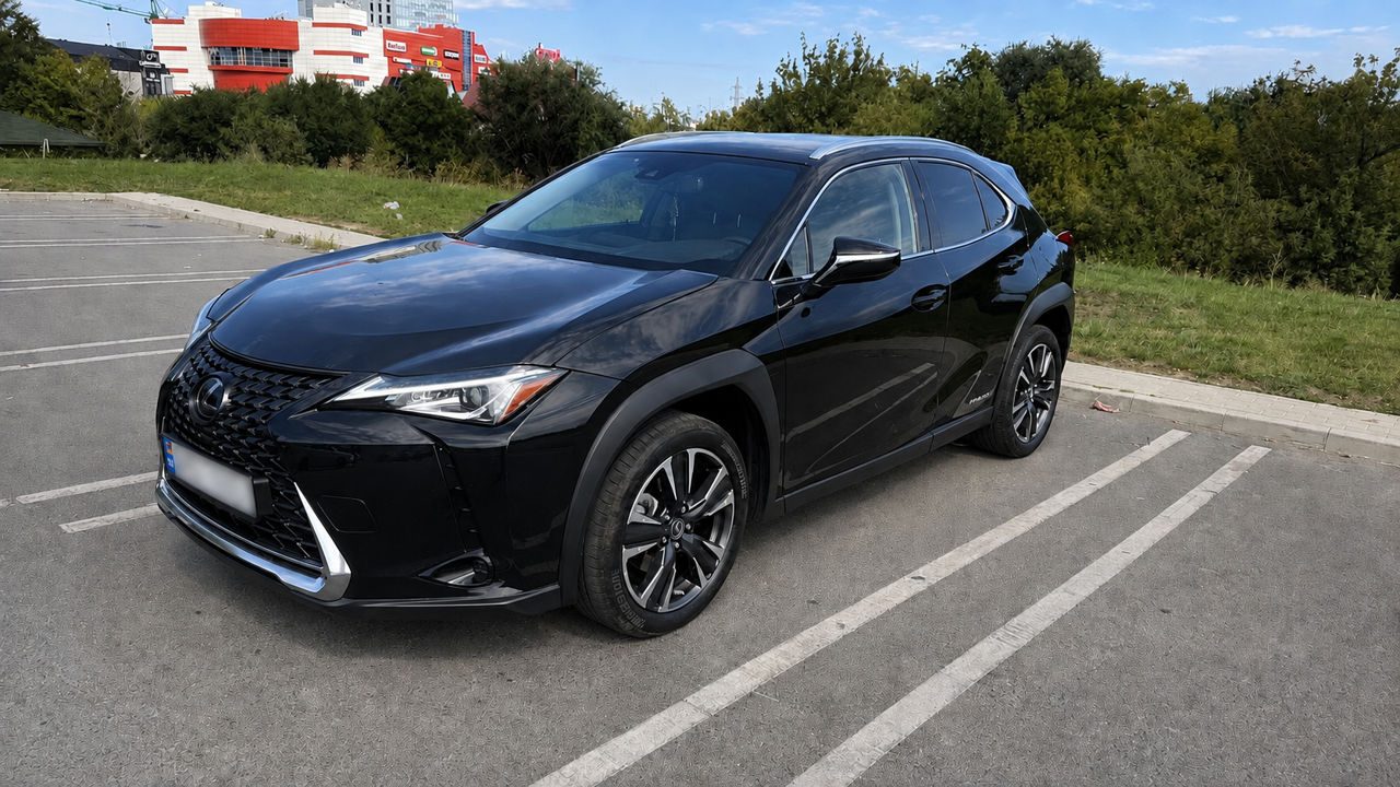 Lexus UX 2022