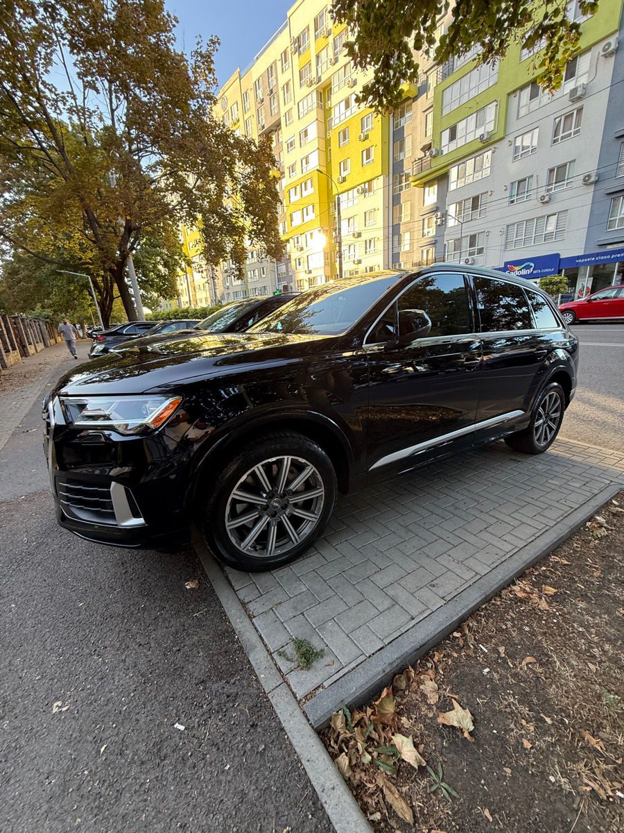 Audi Q7 e-tron 2022