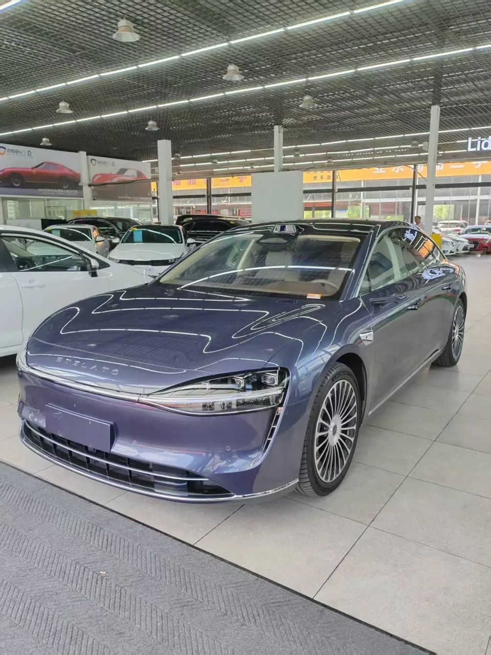 BYD Yangwang U7 2025