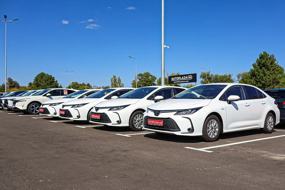 Toyota Corolla 2024 — фото 1, купить с доставкой в Москву