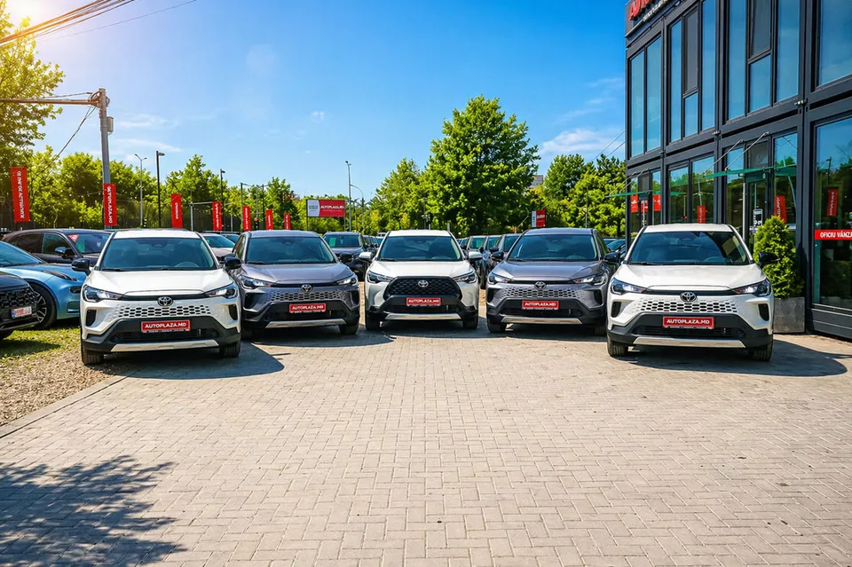 Toyota CorollaCross 2024 — фото 1, купить с доставкой в Москву