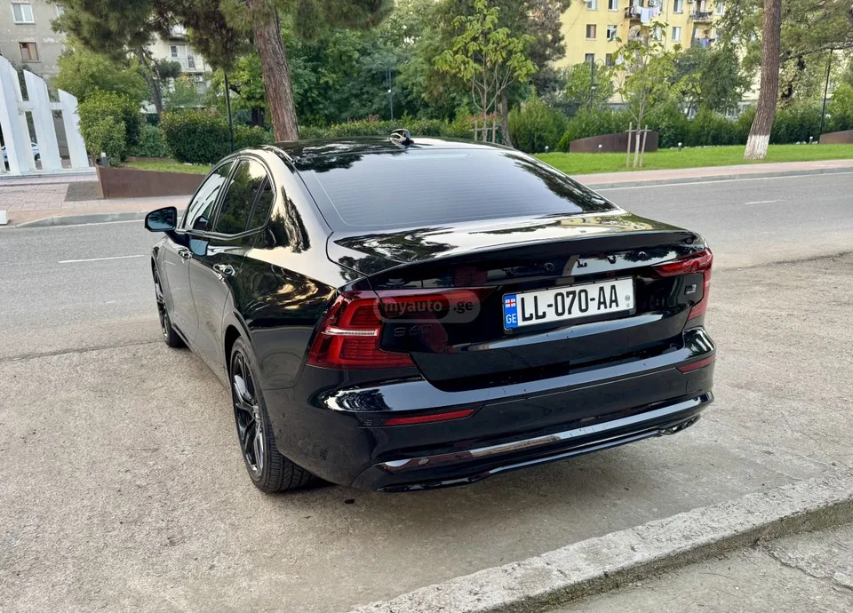 Volvo S60 T8 PLUG-IN HYBRID 2024 — миниатюра 2