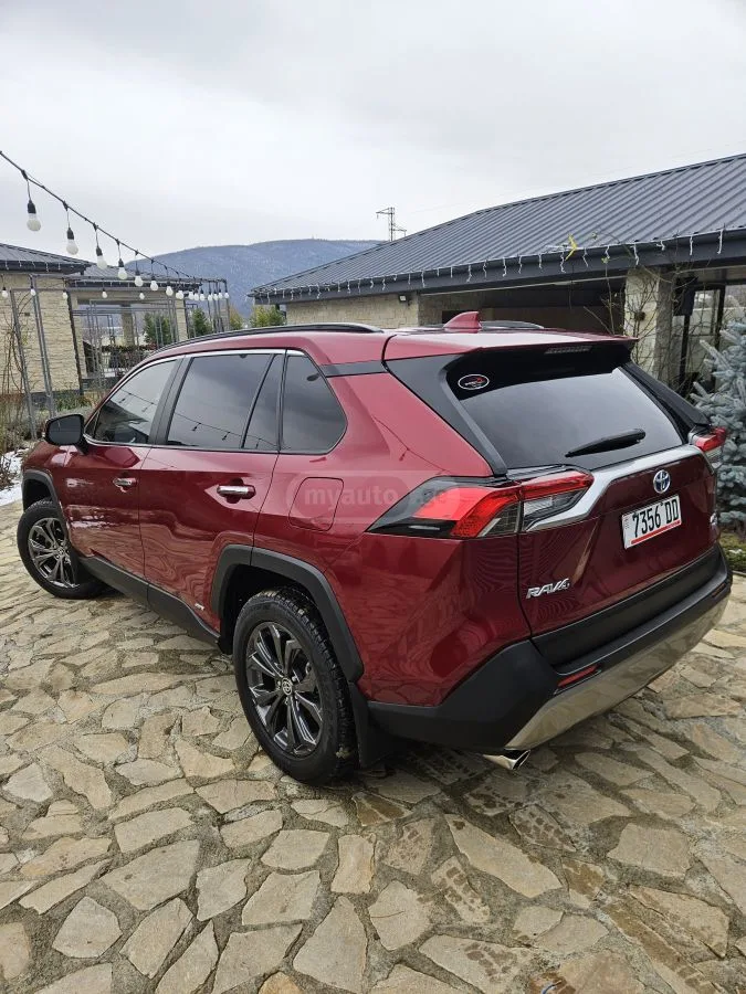 Toyota RAV4 Limited 4dr All-Wheel Drive CV 2022 — миниатюра 5
