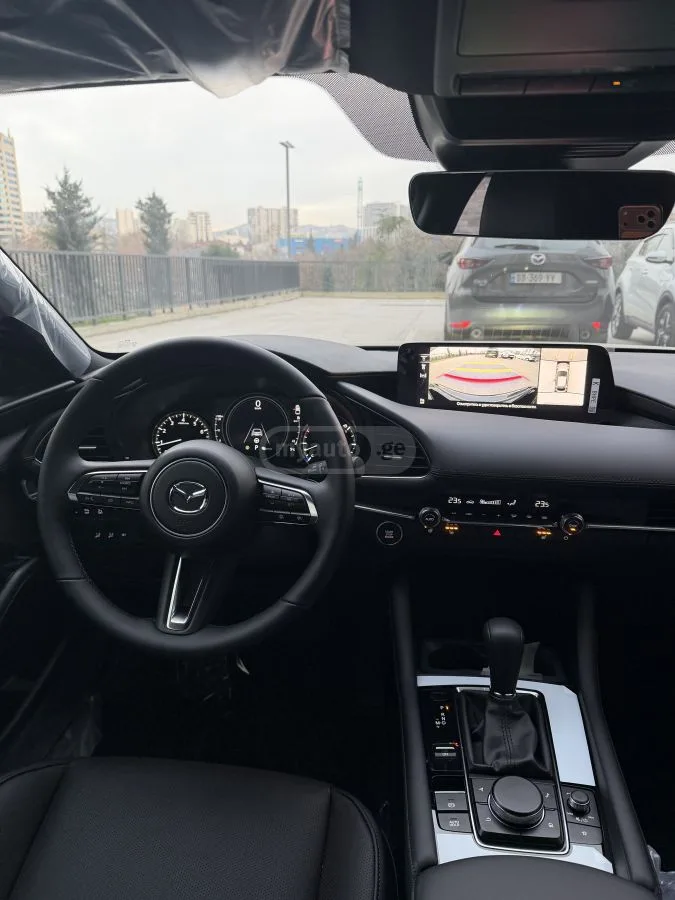 Mazda Mazda3 ПРОХОДНАЯ 150Л.С 2025 — миниатюра 3