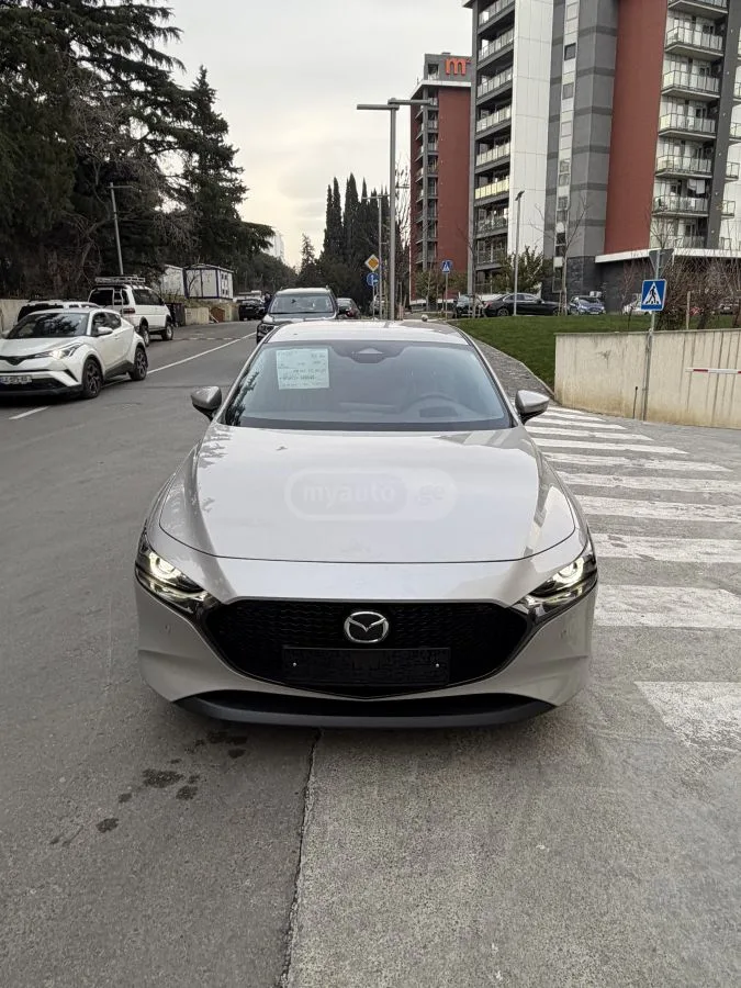 Mazda Mazda3 ПРОХОДНАЯ 150Л.С 2025 — миниатюра 4