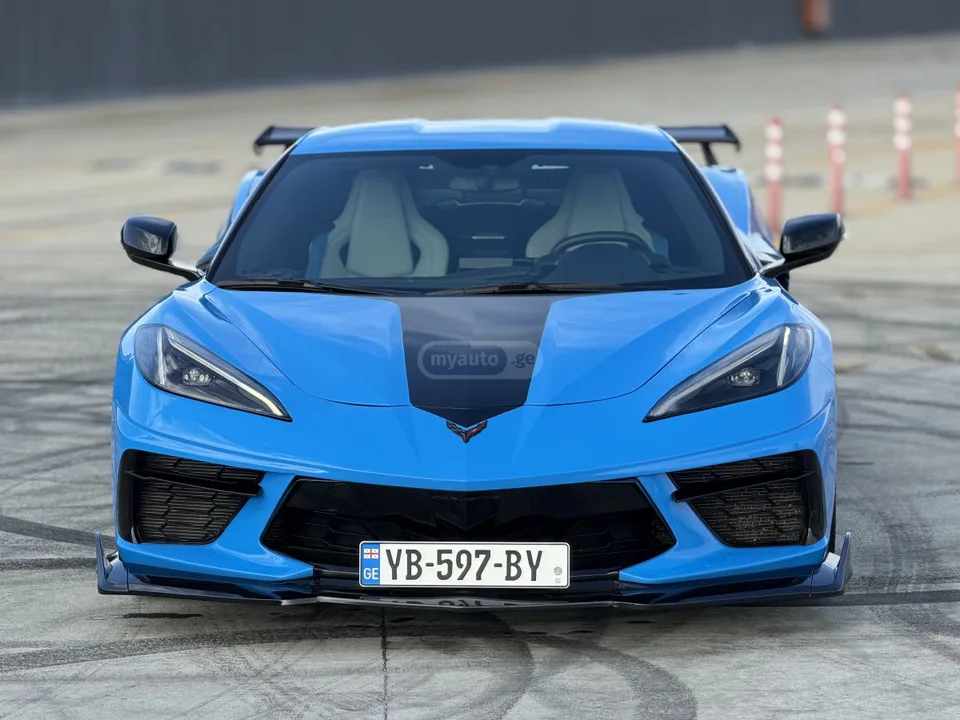 Chevrolet Corvette 2023 — миниатюра 3
