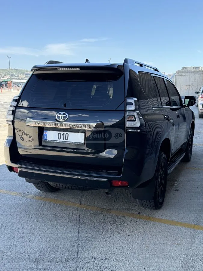 Toyota Land Cruiser Prado 2022 — миниатюра 4