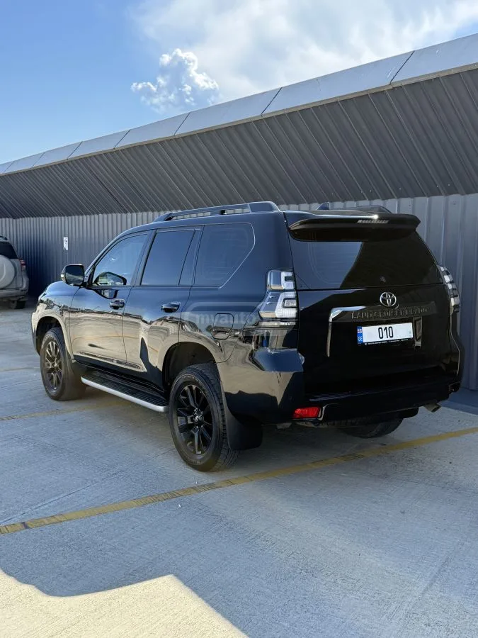 Toyota Land Cruiser Prado 2022 — миниатюра 5