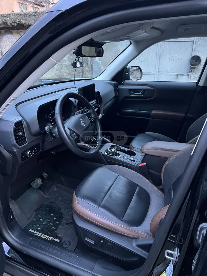 Ford Bronco Sport Outer Banks 4dr 4x4 Automatic 2023 — миниатюра 3