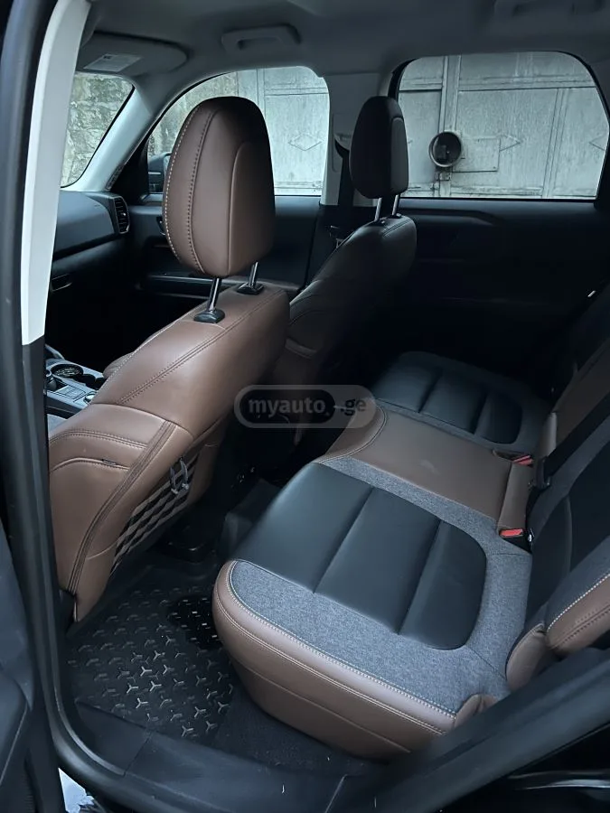 Ford Bronco Sport Outer Banks 4dr 4x4 Automatic 2023 — миниатюра 5