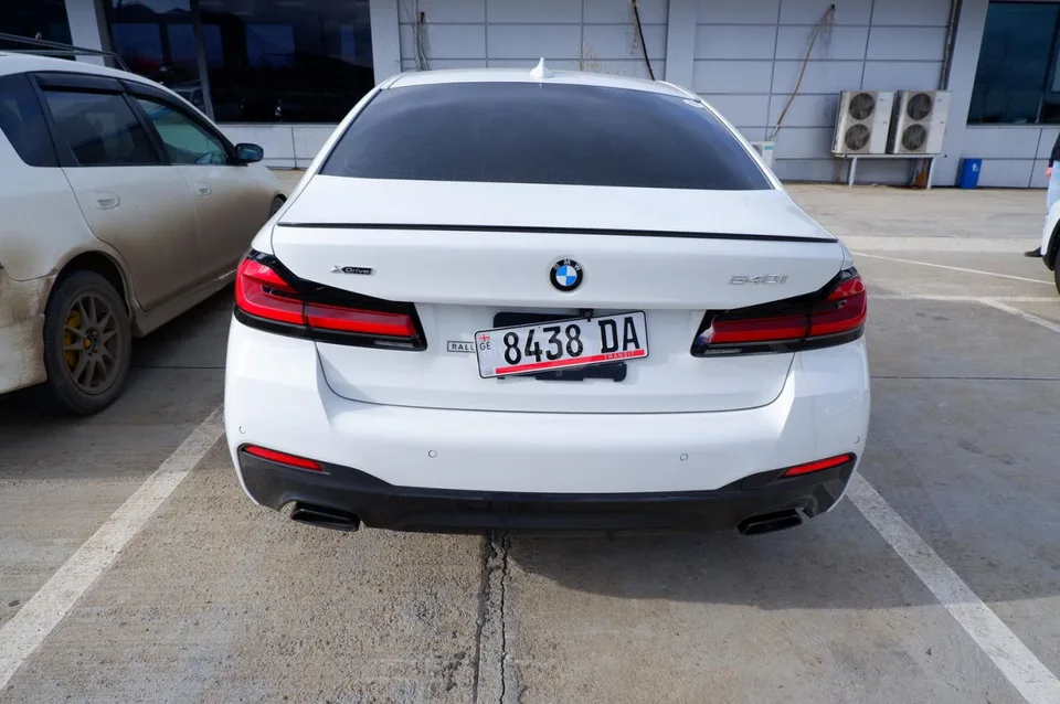 BMW 540 2023 — миниатюра 2