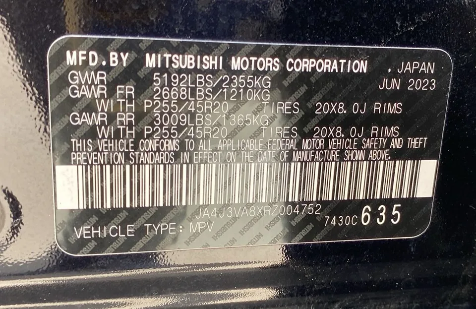Mitsubishi Outlander SE Black Edition 2023 — миниатюра 3