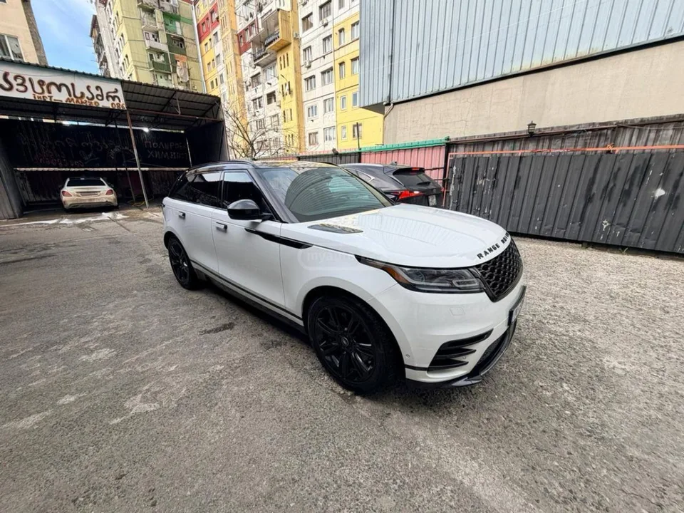 Land Rover Range Rover Velar 2023 — миниатюра 4