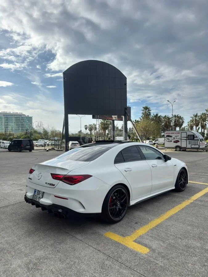 Mercedes-Benz CLA 45 AMG 4 MATIC+ 2022 — миниатюра 5