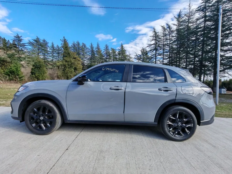 Honda HR-V 2022 — фото 1, купить с доставкой в Москву