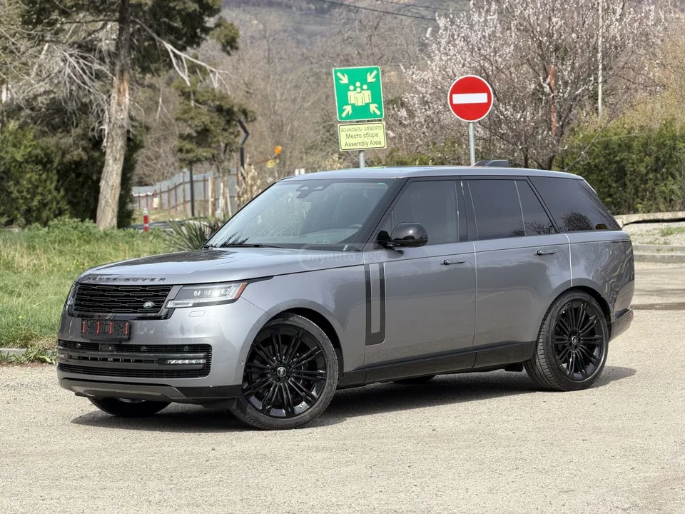 Land Rover Range Rover 2024 — фото 1, купить с доставкой в Москву