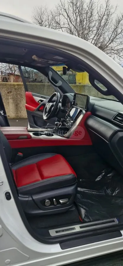 Lexus LX 600 F SPORT 4dr 4x4 Automatic 2023 — миниатюра 3