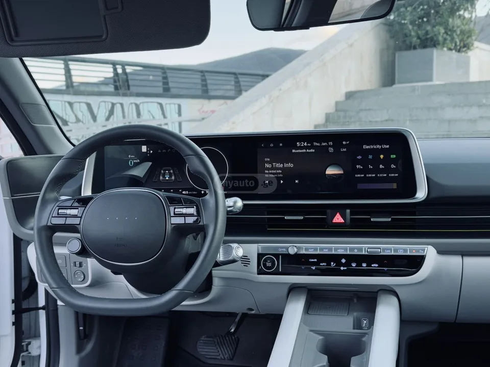 Hyundai Ioniq 6 Limited All Wheel Drive Automa 2023 — миниатюра 5