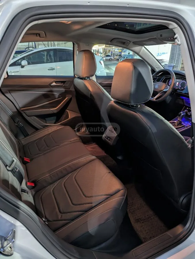 Volkswagen Jetta SEL 2023 — миниатюра 5