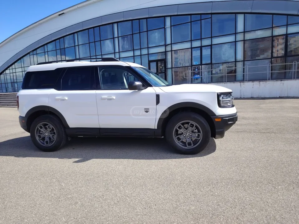 Ford Bronco 2025 — миниатюра 3