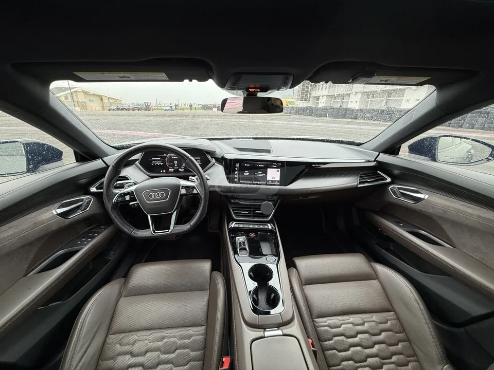 Audi RS e-tron GT E-tron gt Prestige 2023 — миниатюра 4