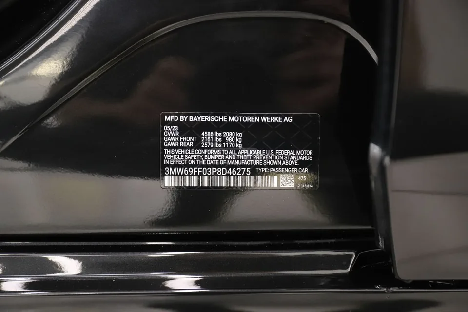 BMW 330 Base 4dr Rear-Wheel Drive Seda 2023 — миниатюра 2