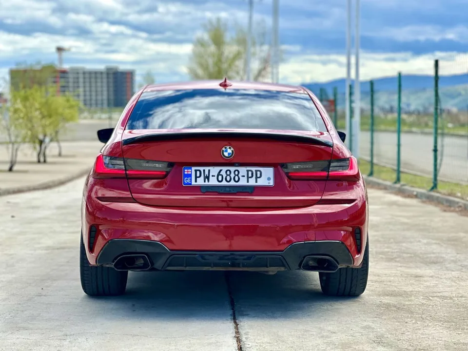 BMW 330 2022 — миниатюра 2