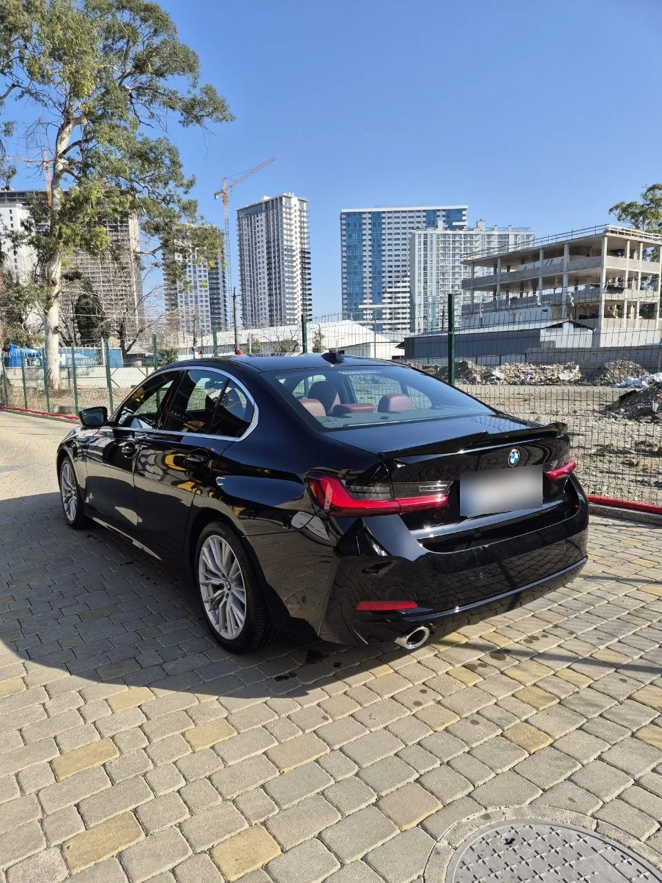 BMW 330 xDrive 4dr All Wheel Drive Sed 2024 — миниатюра 5